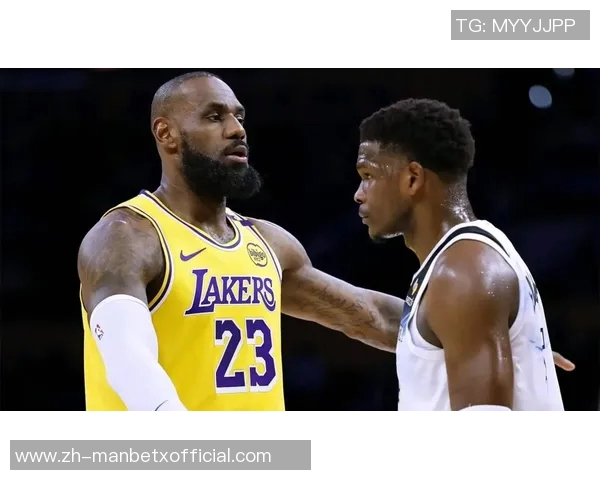 雷迪克谈老詹背靠背出战希望强调脚部酸痛影响恢复情况